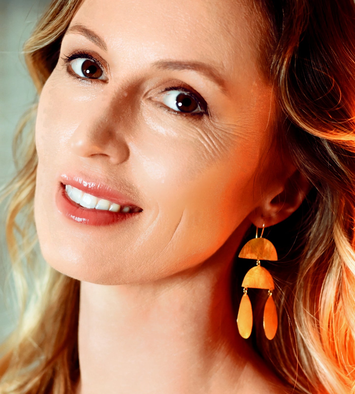 Euro Gold Earrings B101