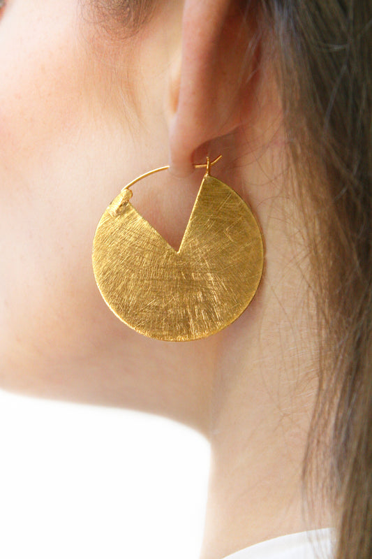 Euro Gold Round Side Stud Earrings B34