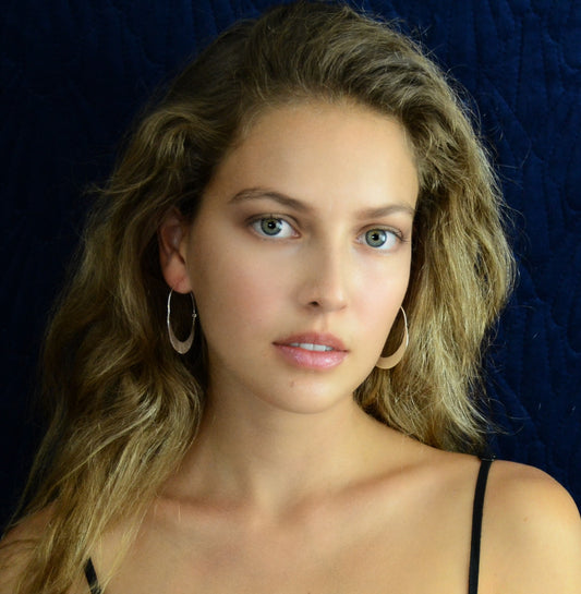 Euro Gold Low Loop Hoop Earrings B6