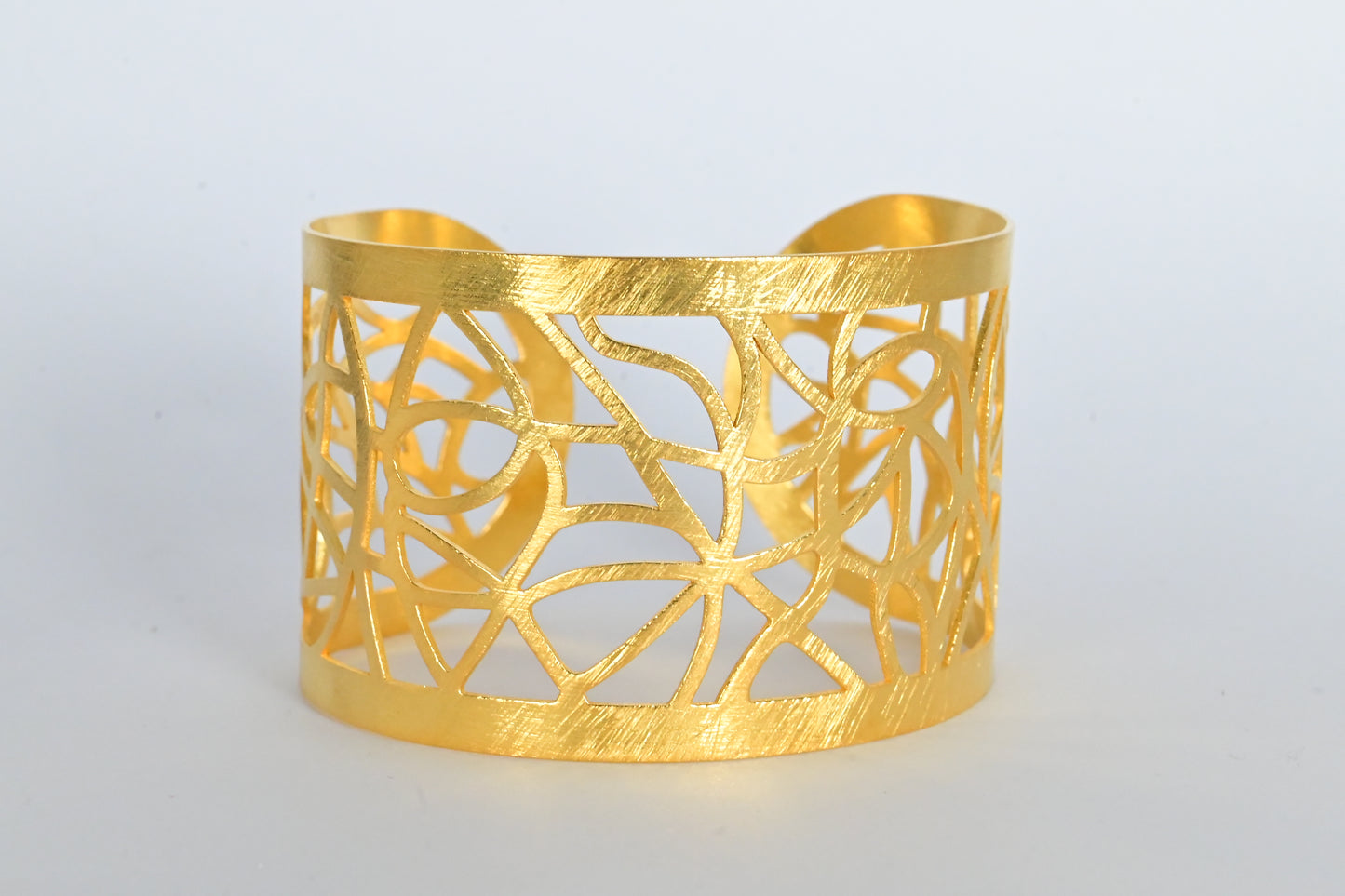 Euro Gold Cuff bangle A185.46.