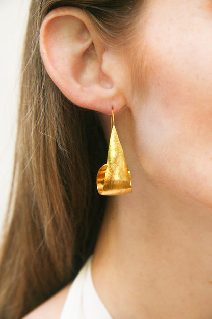 Euro Gold Drop Hoop Earrings B29