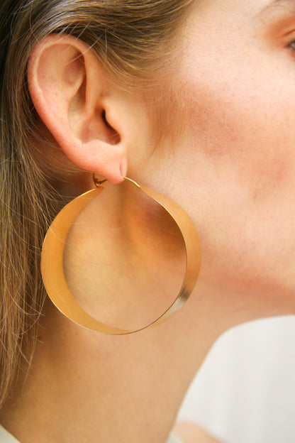 Euro Gold B33 As worn by Poh on Masterchef 2024