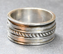 5 Band Spinner Ring.  lux IARS3