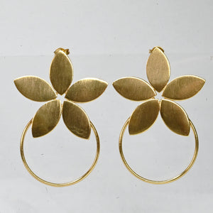 Euro Gold motif long hook Earrings B130b