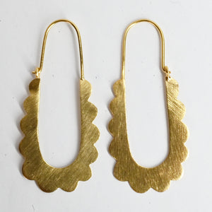Euro Gold motif long hook Earrings B137