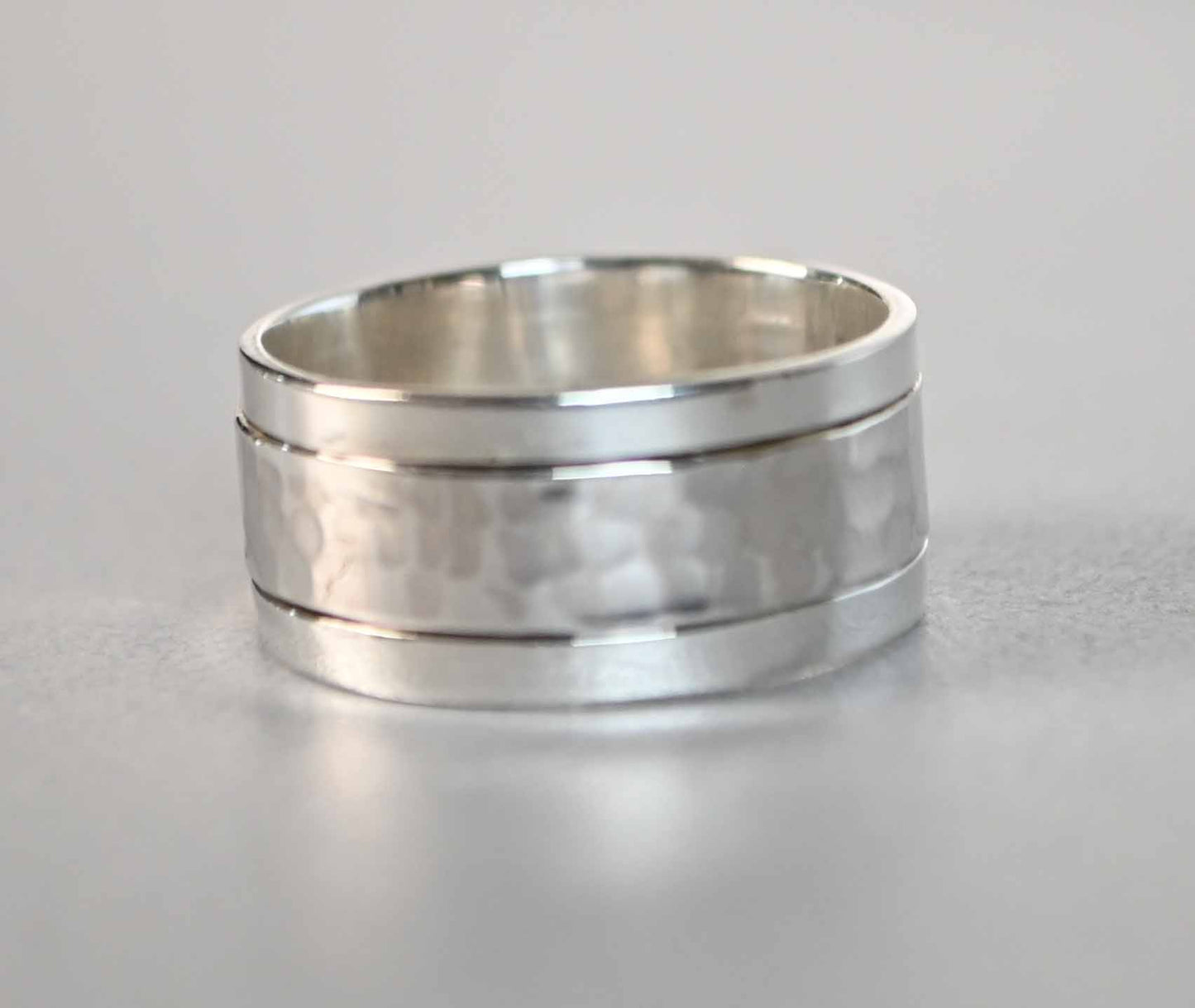 Unisex Hammer Finish Spinner Ring.  lux