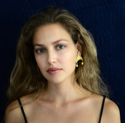 Euro Gold Moon Drop Stud Earrings B9