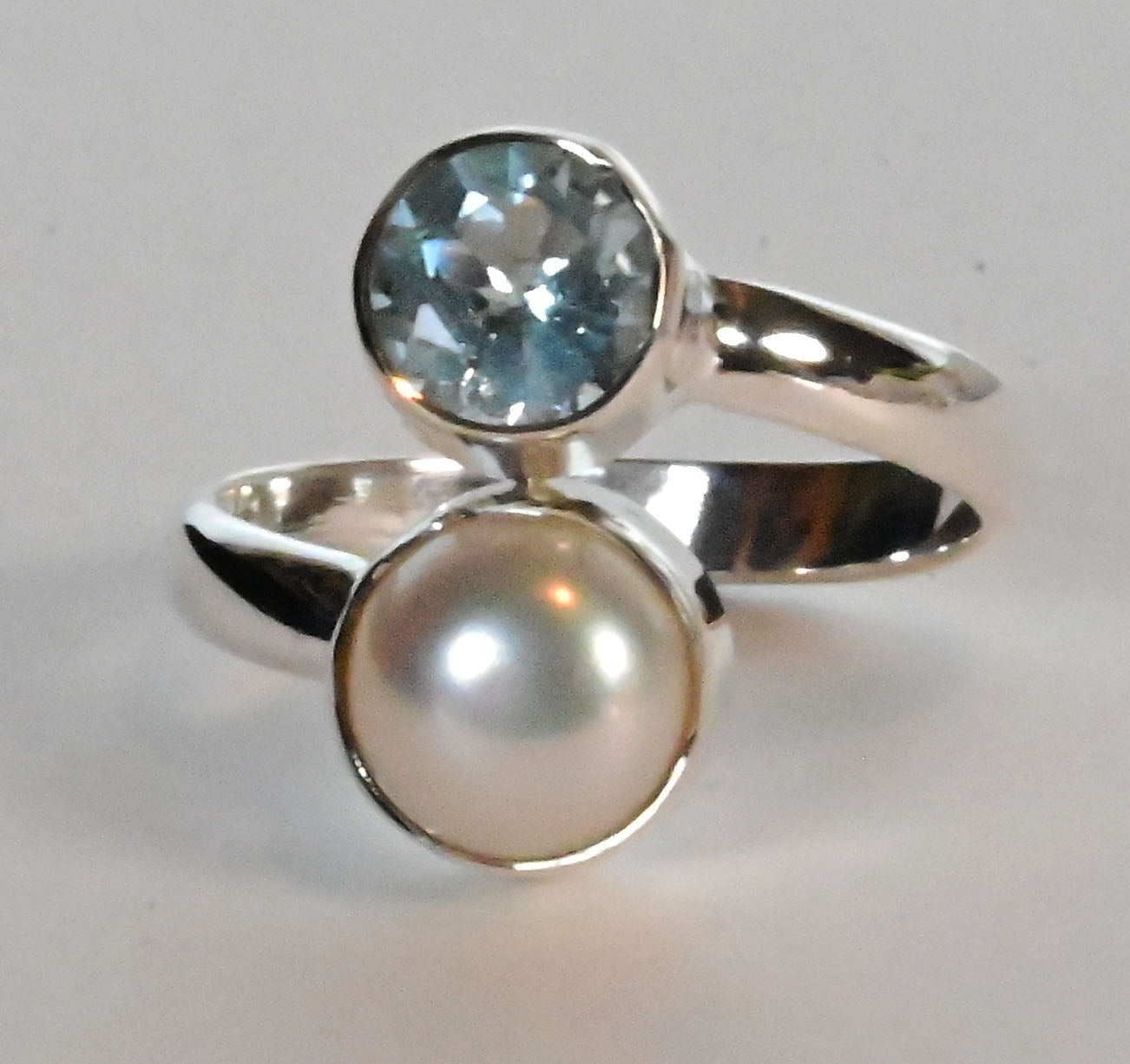 Open size gem and pearl ring Multiple stone options IARSP217 Lux